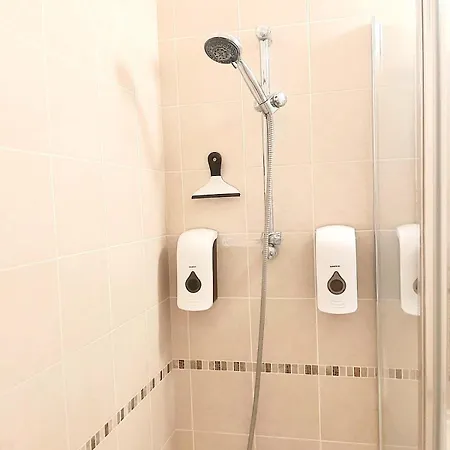 H&o Sea View Lighthouse * פאפוס