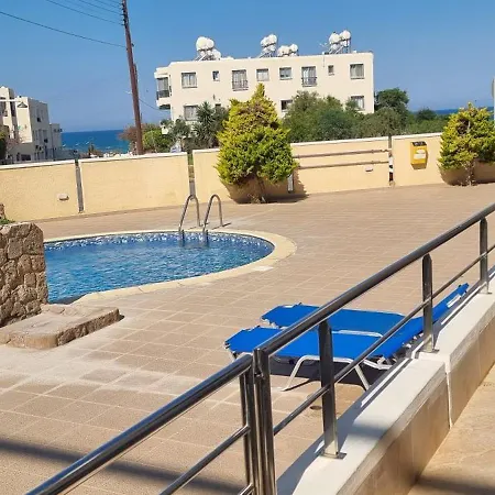 H&o Sea View Beachfront 度假居 Paphos