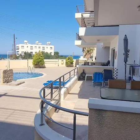 H&o Sea View Beachfront Paphos