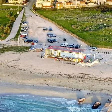 H&o Sea View Beachfront
