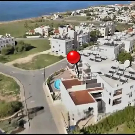 度假居 H&o Sea View Beachfront Paphos
